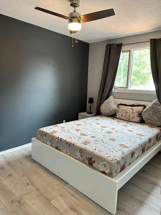 Castlerooms Homestay Otawa